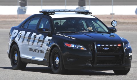 2012_ford_taurus_police_interceptor03.jp