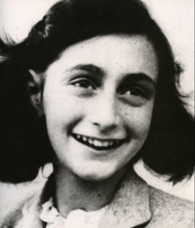 anne-frank-1929-1945-jewish-ditch-holoca