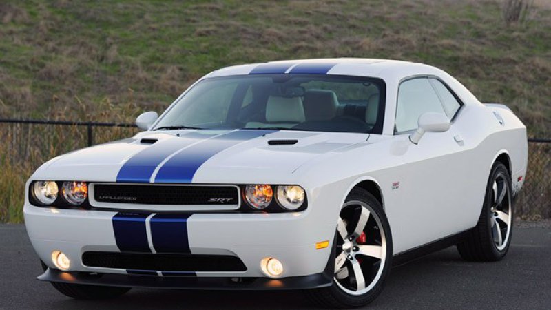 05-2011-dodge-challenger-srt8-fd-opt.jpg