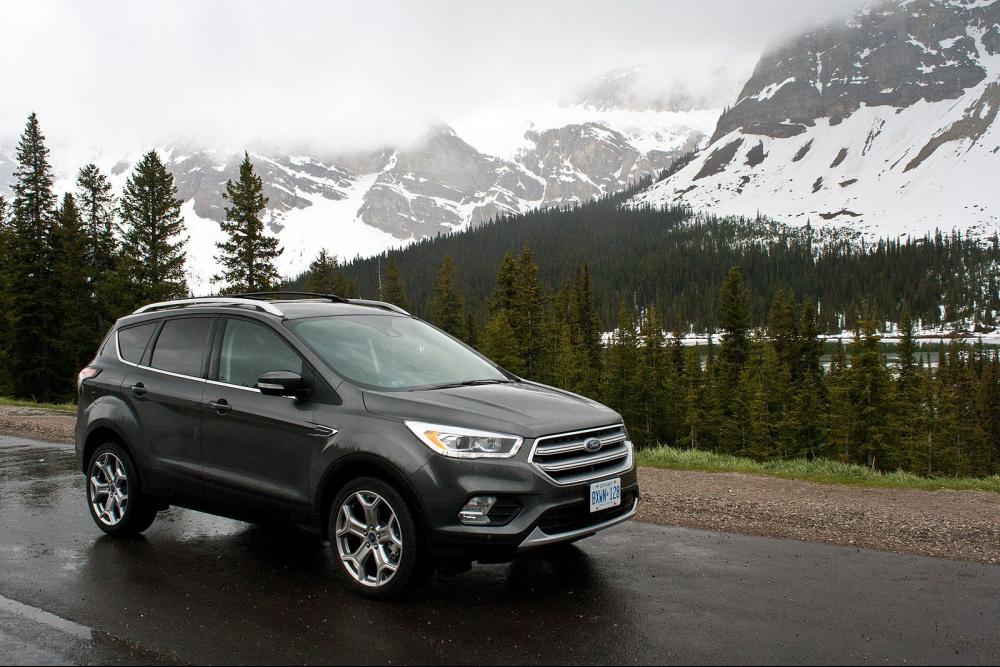 2017-Ford-Escape-23.thumb.jpg.e02a3e9a3f
